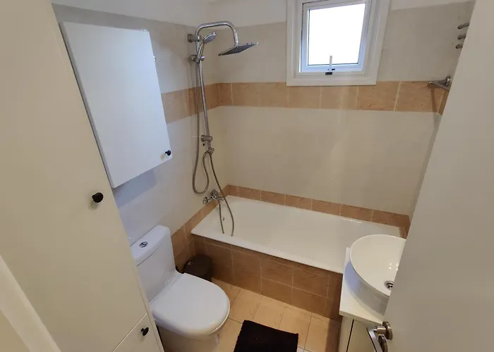 Maestro Ii Apartment